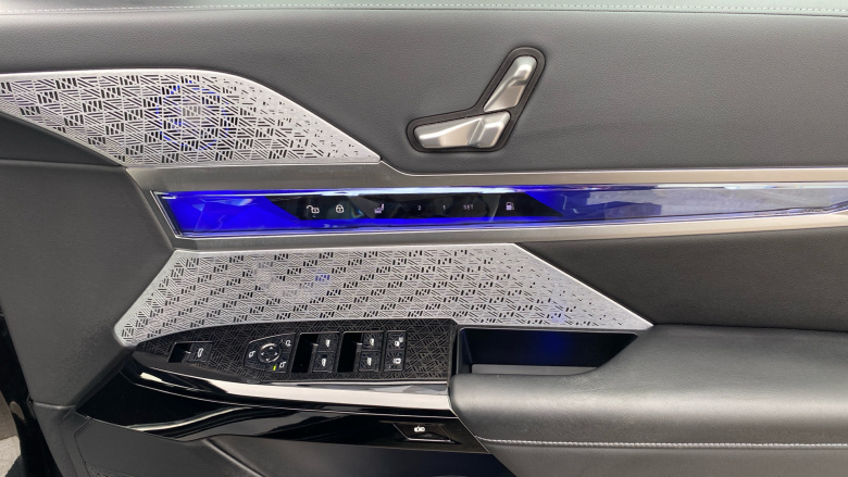 BMW 7 Series M760e xDrive 4dr Auto Saloon